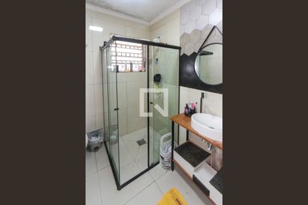 Casa à venda com 200m², 5 quartos e 5 vagas Casa à venda com 200m², 5 quartos e 5 vagasBanheiro