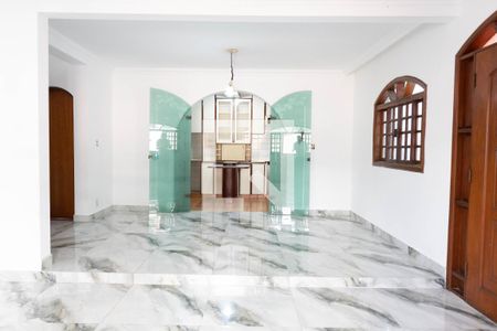 Sala de casa à venda com 3 quartos, 217m² em Parque das Nações, Santo André