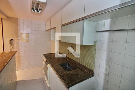 Apartamento à venda com 73m², 2 quartos e 2 vagasCozinha