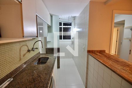 Apartamento à venda com 73m², 2 quartos e 2 vagasCozinha
