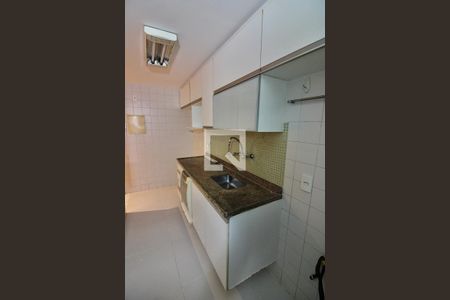 Apartamento à venda com 73m², 2 quartos e 2 vagasCozinha