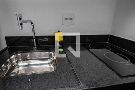 Estúdio- pia e cooktop  de kitnet/studio para alugar com 1 quarto, 28m² em Indianópolis, São Paulo