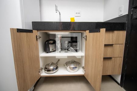 Estudio- utensílios  de kitnet/studio para alugar com 1 quarto, 28m² em Indianópolis, São Paulo