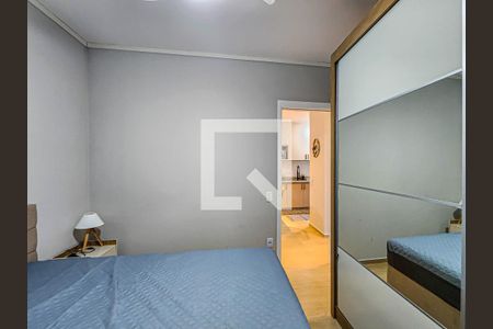 Quarto 1 de apartamento para alugar com 2 quartos, 47m² em Parque Enseada, Guarujá