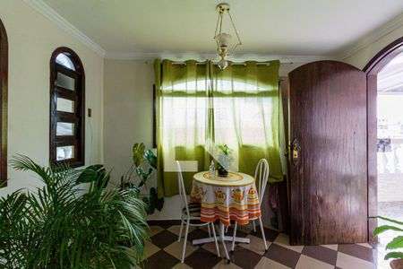 Casa à venda com 750m², 7 quartos e 3 vagas Casa à venda com 750m², 7 quartos e 3 vagasCasa 2 - Sala de Jantar