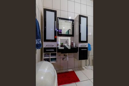 Casa à venda com 750m², 7 quartos e 3 vagas Casa à venda com 750m², 7 quartos e 3 vagasBanheiro Suíte