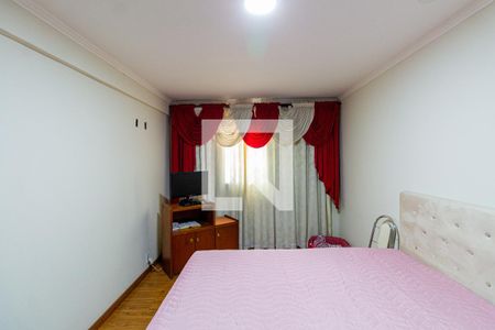 Casa à venda com 750m², 7 quartos e 3 vagas Casa à venda com 750m², 7 quartos e 3 vagasCasa 2 - Quarto