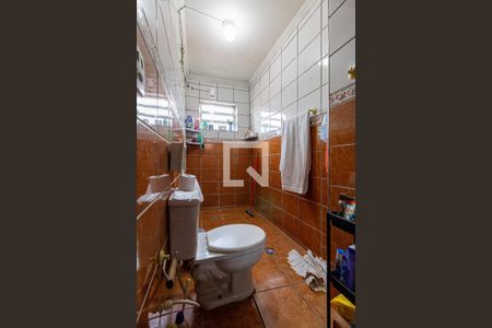 Casa à venda com 750m², 7 quartos e 3 vagas Casa à venda com 750m², 7 quartos e 3 vagasCasa 3 - Banheiro