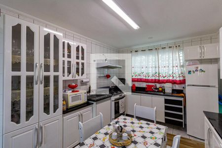 Casa à venda com 750m², 7 quartos e 3 vagas Casa à venda com 750m², 7 quartos e 3 vagasCasa 2 - Cozinha