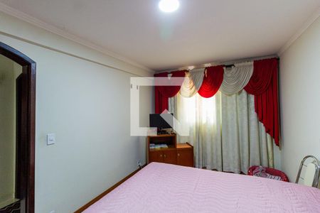 Casa à venda com 750m², 7 quartos e 3 vagas Casa à venda com 750m², 7 quartos e 3 vagasCasa 2 - Suíte