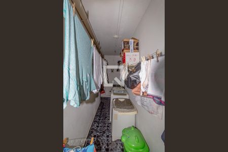 Casa à venda com 750m², 7 quartos e 3 vagas Casa à venda com 750m², 7 quartos e 3 vagasCasa 3 - Área de Serviço