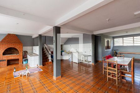 Casa à venda com 750m², 7 quartos e 3 vagas Casa à venda com 750m², 7 quartos e 3 vagasÁrea de Serviço
