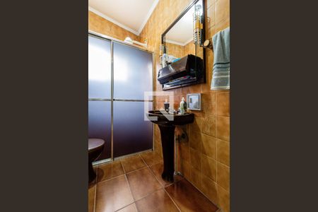 Casa à venda com 750m², 7 quartos e 3 vagas Casa à venda com 750m², 7 quartos e 3 vagasBanheiro