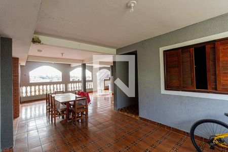 Casa à venda com 750m², 7 quartos e 3 vagas Casa à venda com 750m², 7 quartos e 3 vagasChurrasqueira