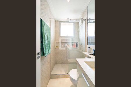 Casa de condomínio à venda com 111m², 3 quartos e 2 vagasBanheiro da suíte