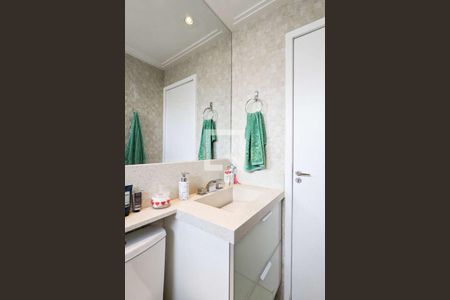 Casa de condomínio à venda com 111m², 3 quartos e 2 vagasBanheiro da suíte