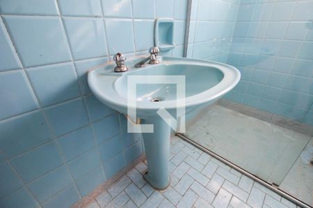 Apartamento para alugar com 80m², 2 quartos e sem vagaBanheiro