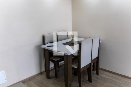Sala de apartamento à venda com 2 quartos, 50m² em Padroeira, Osasco
