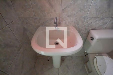 Banheiro de casa para alugar com 1 quarto, 50m² em Bussocaba, Osasco