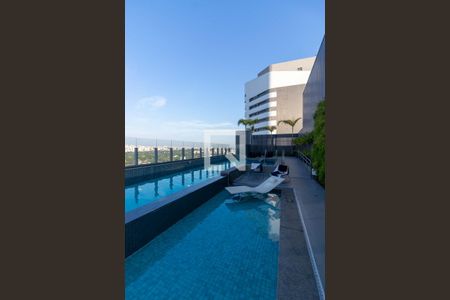 Apartamento à venda com 50m², 1 quarto e 1 vaga Apartamento à venda com 50m², 1 quarto e 1 vagaÁrea comum - Piscina