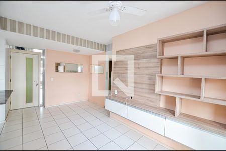Sala de apartamento para alugar com 2 quartos, 70m² em Centro, Niterói