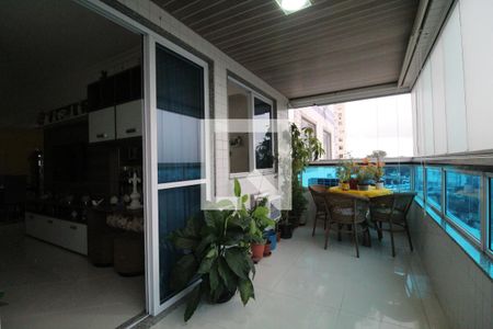 Apartamento à venda com 123m², 3 quartos e 2 vagasVaranda