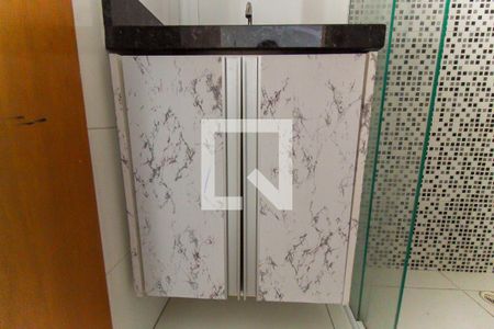 Casa de condomínio à venda com 42m², 2 quartos e 1 vaga Casa de condomínio à venda com 42m², 2 quartos e 1 vagaBanheiro