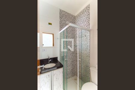 Casa de condomínio à venda com 42m², 2 quartos e 1 vaga Casa de condomínio à venda com 42m², 2 quartos e 1 vagaBanheiro