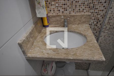 Banheiro de apartamento à venda com 1 quarto, 37m² em Vila Nivi, São Paulo