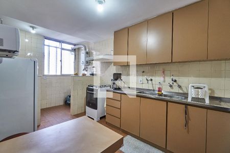 Apartamento à venda com 76m², 2 quartos e 1 vagaCozinha