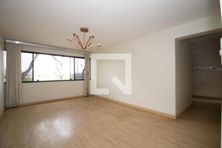 Apartamento para alugar com 83m², 3 quartos e sem vaga Apartamento para alugar com 83m², 3 quartos e sem vagaSala