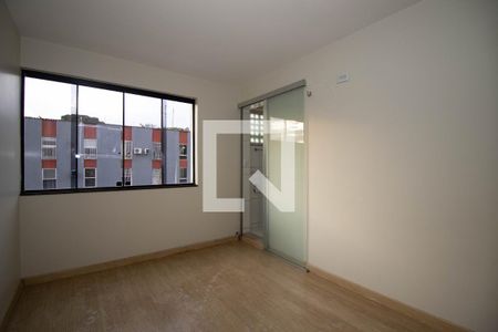 Apartamento para alugar com 83m², 3 quartos e sem vaga Apartamento para alugar com 83m², 3 quartos e sem vagaSuíte