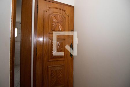 Apartamento para alugar com 83m², 3 quartos e sem vaga Apartamento para alugar com 83m², 3 quartos e sem vagaHall