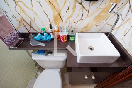 Casa à venda com 180m², 3 quartos e 3 vagas Casa à venda com 180m², 3 quartos e 3 vagasBanheiro da Suíte 2