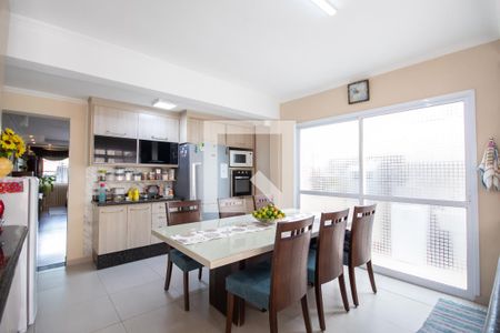 Casa à venda com 180m², 3 quartos e 3 vagas Casa à venda com 180m², 3 quartos e 3 vagasCozinha