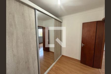 Quarto 1 de apartamento para alugar com 2 quartos, 42m² em Vila Talarico, São Paulo