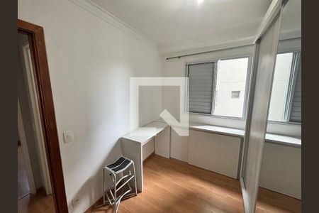 Quarto 1 de apartamento para alugar com 2 quartos, 42m² em Vila Talarico, São Paulo