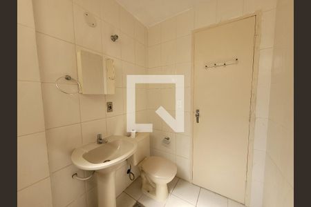 Banheiro de kitnet/studio à venda com 0 quarto, 47m² em Botafogo, Campinas