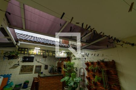 Casa à venda com 156m², 2 quartos e 4 vagas Casa à venda com 156m², 2 quartos e 4 vagasÁrea de Serviço