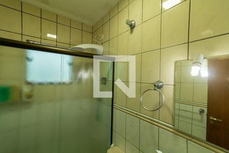 Casa à venda com 156m², 2 quartos e 4 vagas Casa à venda com 156m², 2 quartos e 4 vagasBanheiro 2