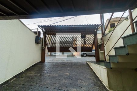 Casa à venda com 156m², 2 quartos e 4 vagas Casa à venda com 156m², 2 quartos e 4 vagasGaragem