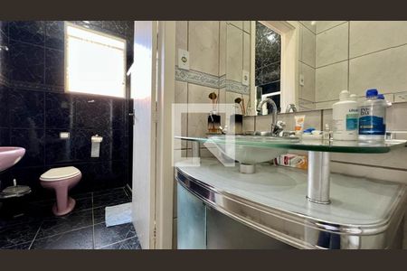 Casa à venda com 284m², 4 quartos e 3 vagasBanheiro