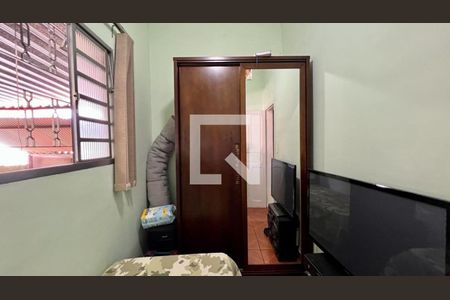 Casa à venda com 284m², 4 quartos e 3 vagasQuarto 4