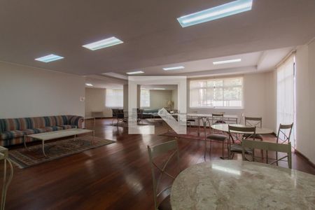 Apartamento à venda com 271m², 4 quartos e 5 vagas Apartamento à venda com 271m², 4 quartos e 5 vagasÁrea comum - Salão de festas