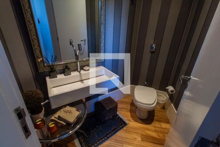 Apartamento à venda com 271m², 4 quartos e 5 vagas Apartamento à venda com 271m², 4 quartos e 5 vagasLavabo