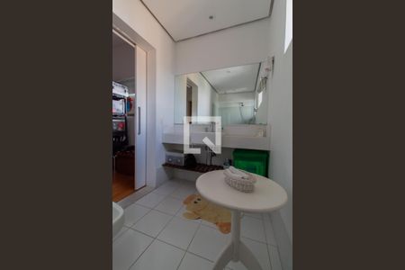 Apartamento à venda com 271m², 4 quartos e 5 vagas Apartamento à venda com 271m², 4 quartos e 5 vagasBanheiro do Quarto 3