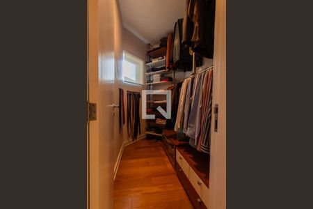 Apartamento à venda com 271m², 4 quartos e 5 vagas Apartamento à venda com 271m², 4 quartos e 5 vagasCloset da suíte