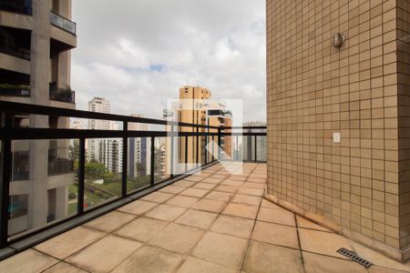 Apartamento à venda com 271m², 4 quartos e 5 vagas Apartamento à venda com 271m², 4 quartos e 5 vagasVaranda da Sala