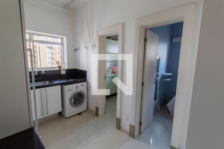 Apartamento à venda com 271m², 4 quartos e 5 vagas Apartamento à venda com 271m², 4 quartos e 5 vagasÁrea de Serviço