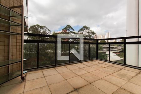 Apartamento à venda com 271m², 4 quartos e 5 vagas Apartamento à venda com 271m², 4 quartos e 5 vagasVaranda da Sala